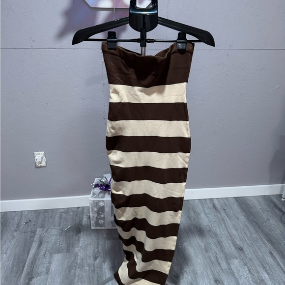 Posse Strapless Brown and Cream Dress - Picture 2 of 4